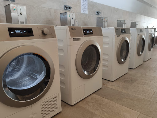 LaboMAT : Location lave-linge / sèche-linge Miele Professional - Vente buanderies