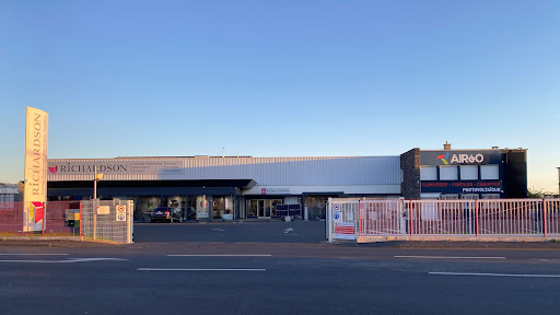 Magasin Richardson : Tout pour votre salle de bain et plomberie à CLERMONT-FERRAND. L'expert magasin de salle de bain