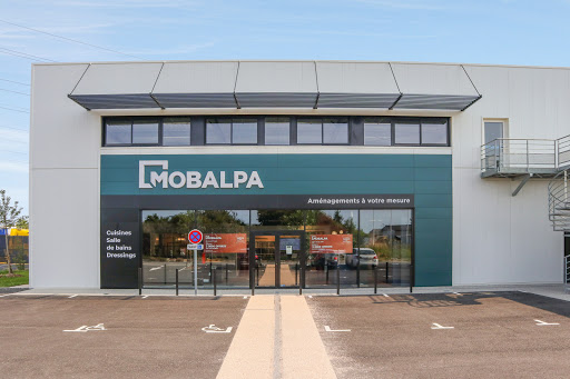 Venez découvrir votre magasin Mobalpa à Tours. Nos cuisinistes vous attendent dans votre magasin à Tours