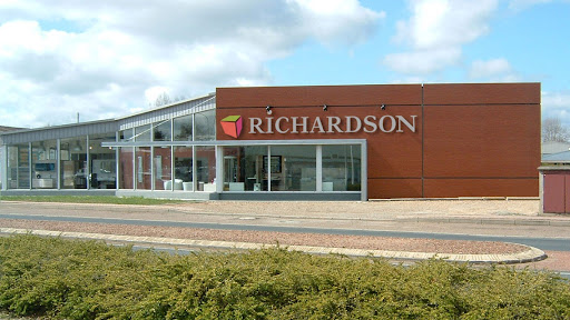 Magasin Richardson : Tout pour votre salle de bain et plomberie à ROANNE. L'expert magasin de salle de bain