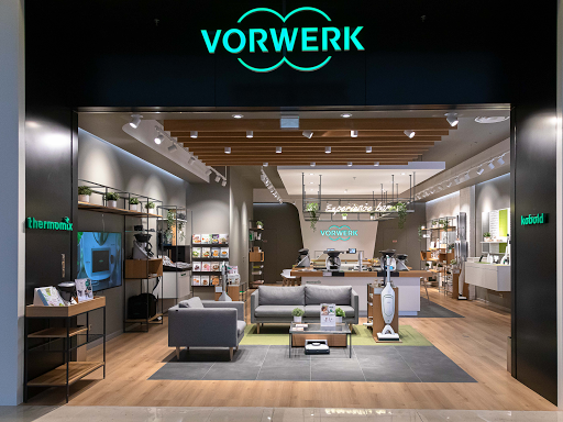 La boutique Vorwerk Marseille vous propose de découvrir leur produits phares le Thermomix® TM6 et l'aspirateur laveur VK7 de Kobold !