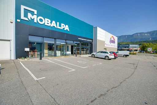 Venez découvrir votre magasin Mobalpa à Chambéry. Nos cuisinistes vous attendent dans votre magasin à Chambéry