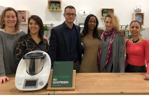 L'agence Thermomix®️ et Kobold EVRY vous propose de découvrir leurs produits phares le Thermomix® TM6 et l'aspirateur laveur VK7 de Kobold !