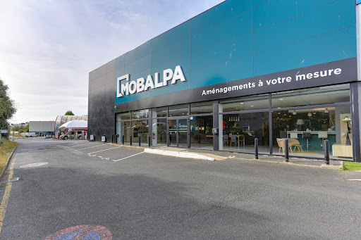 Venez découvrir votre magasin Mobalpa à Saint-Brieuc Langueux. Nos cuisinistes vous attendent dans votre magasin à Saint-Brieuc Langueux !