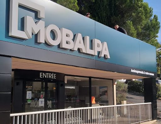 Venez découvrir votre magasin Mobalpa à Antibes Vallauris. Nos cuisinistes vous attendent dans votre magasin à Antibes Vallauris