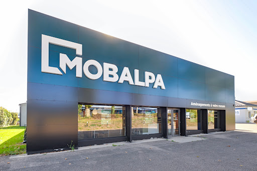 Venez découvrir votre magasin Mobalpa à Bourg-en-Bresse Peronnas. Nos cuisinistes vous attendent dans votre magasin à Bourg-en-Bresse Peronnas