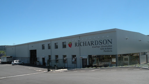 Magasin Richardson : Tout pour votre salle de bain et plomberie à AUBENAS. L'expert magasin de salle de bain