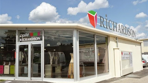 Magasin Richardson : Tout pour votre salle de bain et plomberie à BOURG-EN-BRESSE. L'expert magasin de salle de bain