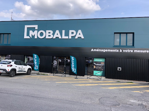 Venez découvrir votre magasin Mobalpa Lille Englos Capinghem. Nos cuisinistes vous attendent dans votre magasin à Lille Englos Capinghem.