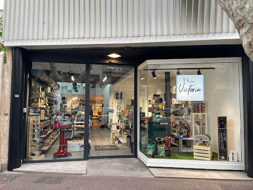 Madame Victoria est la boutique de matériel et ustensiles de cuisine de référence à Marseille.