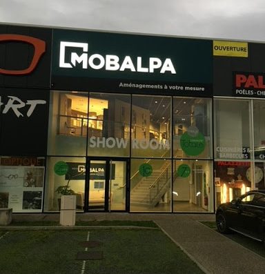 Venez découvrir votre magasin Mobalpa à Champagne au Mont d'Or. Nos cuisinistes vous attendent dans votre magasin à Champagne au Mont d'Or