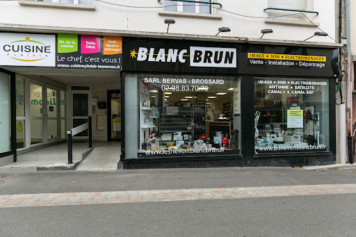 Magasin électroménager LESNEVEN Blanc Brun : retrouvez les horaires d'ouverture de votre magasin Blanc Brun