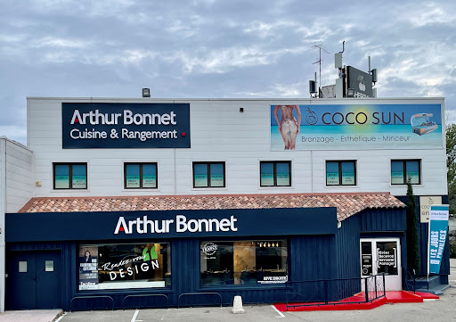 Découvrez notre magasin Arthur Bonnet à Avignon. Trouvez votre cuisiniste pour une cuisine sur mesure et de qualité.