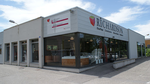 Magasin Richardson : Tout pour votre salle de bain et plomberie à ANNECY VOVRAY. L'expert magasin de salle de bain