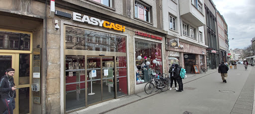 Dans le réseaux Easy Cash