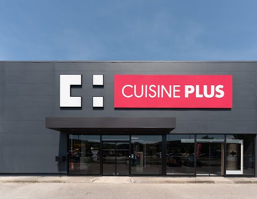 Votre magasin de cuisine CUISINE PLUS Annecy vous accueille pour réaliser la cuisine sur mesure qui vous ressemble.