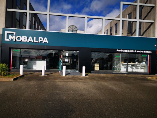 Venez découvrir votre magasin Mobalpa à Coignieres. Nos cuisinistes vous attendent dans votre magasin à Coignieres