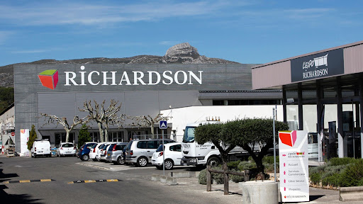 Magasin Richardson : Tout pour votre salle de bain et plomberie à AUBAGNE. L'expert magasin de salle de bain