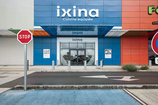 IXINA Angoulême vous accueille pour vous proposer des solutions complètes et fonctionnelles pour votre projet de cuisine équipée.