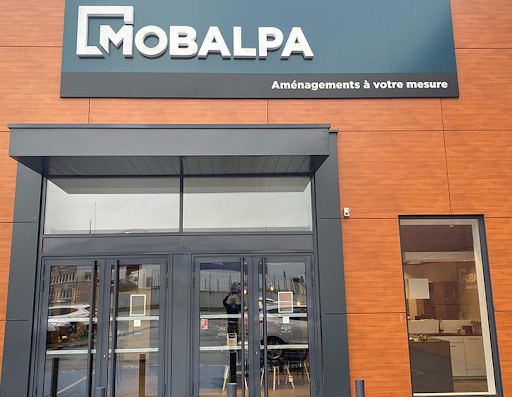 Venez découvrir votre magasin Mobalpa à Noyelles Godault. Nos cuisinistes vous attendent dans votre magasin à Henin Beaumont